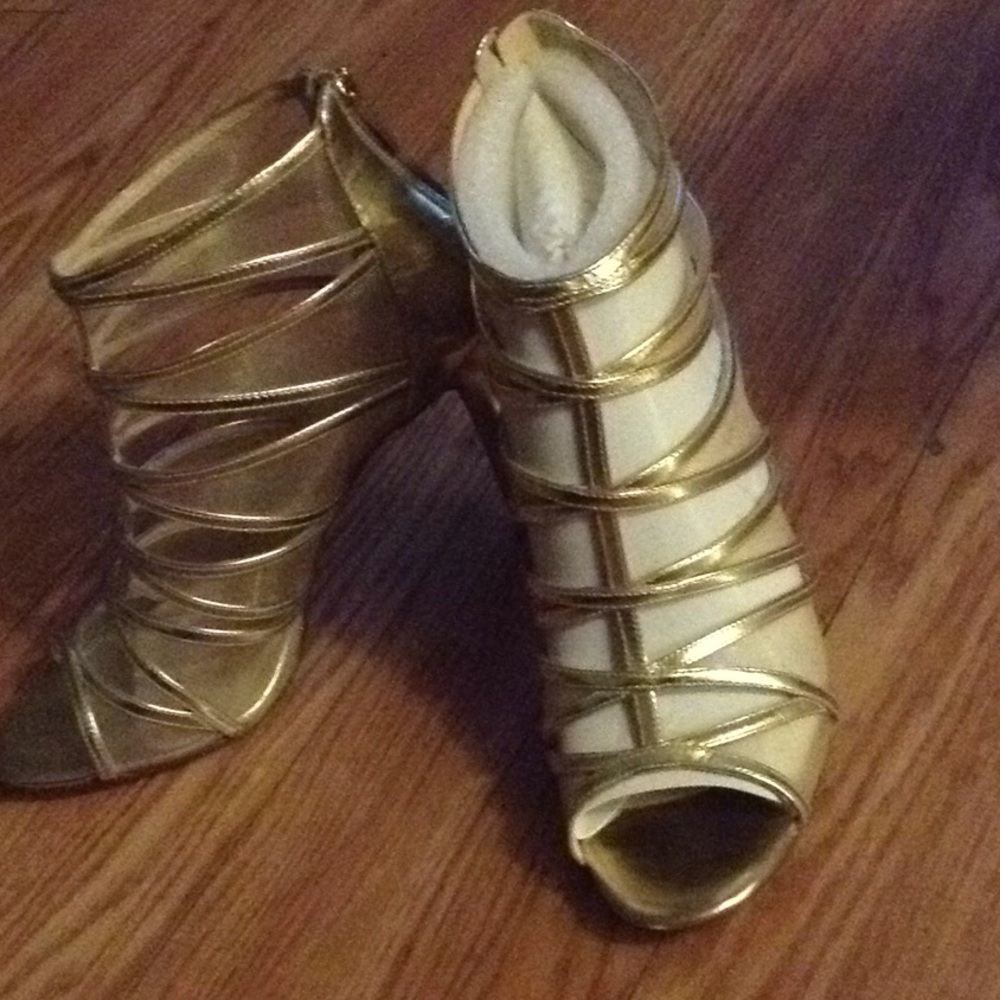 Ivanka Trump mesh heels